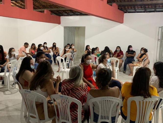 Registros das oficinas “Fatores para se desenvolver o empreendedorismo” e “WhatsApp Business” como ferramenta de trabalho para os empreendedores granitenses.