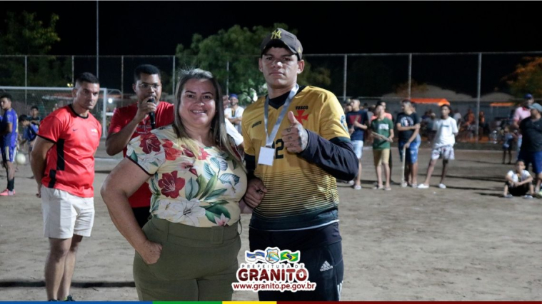 CAMPEONATO DE FUTEBOL DE CAMPO MOVIMENTA ESPORTE EM GRANITO.
