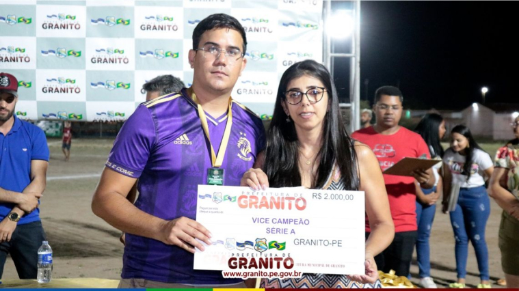 CAMPEONATO DE FUTEBOL DE CAMPO MOVIMENTA ESPORTE EM GRANITO.