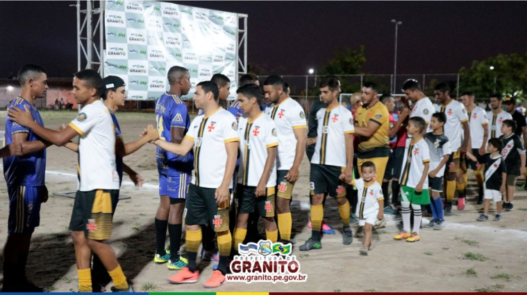 CAMPEONATO DE FUTEBOL DE CAMPO MOVIMENTA ESPORTE EM GRANITO.