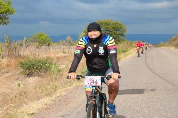 PEDALANDO PELA SAÚDE E PELO BEM-ESTAR