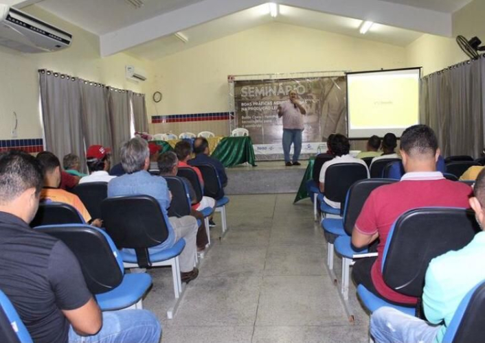 1° Seminário de Boas Práticas Agropecuárias na Produção Leiteira.