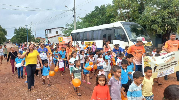 LAGOA NOVA FEZ BONITO NA MOBILIZAÇÃO EM PROL DA CAMPANHA MAIO LARANJA.