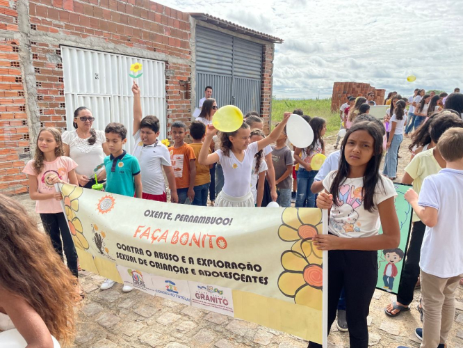 RANCHARIA FEZ BONITO NO ENCERRAMENTO DA CAMPANHA MAIO LARANJA.