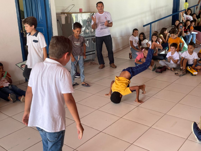 RANCHARIA FEZ BONITO NO ENCERRAMENTO DA CAMPANHA MAIO LARANJA.