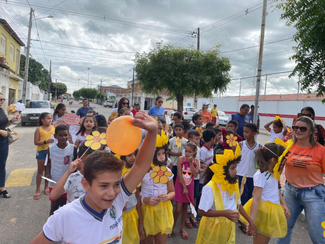 REGISTROS DA MOBILIZAÇÃO EM PROL DA CAMPANHA MAIO LARANJA EM GRANITO!