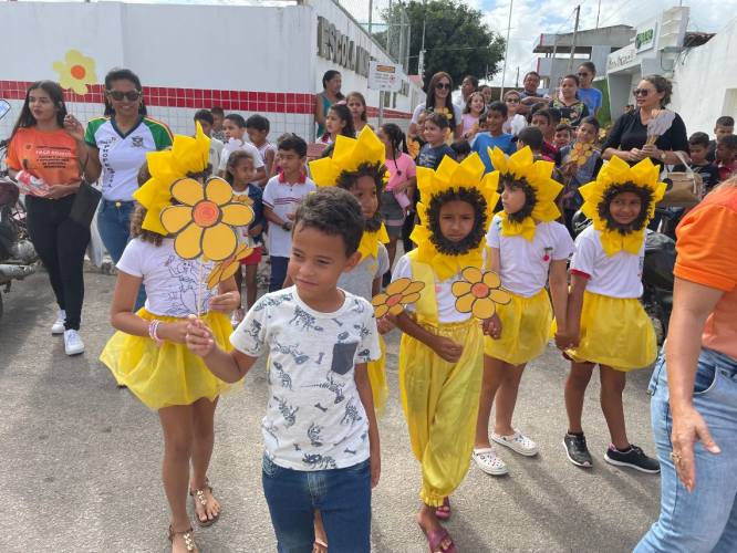 REGISTROS DA MOBILIZAÇÃO EM PROL DA CAMPANHA MAIO LARANJA EM GRANITO!