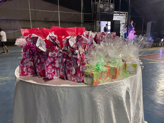 Registros do evento em prol do Dia Das Mães.