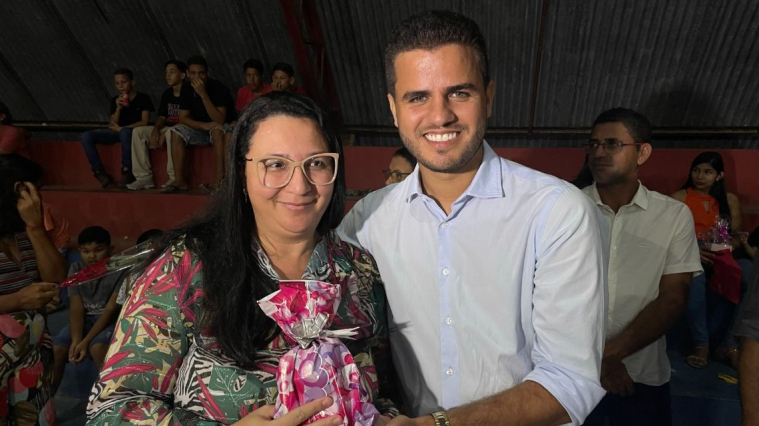 Registros do evento em prol do Dia Das Mães.