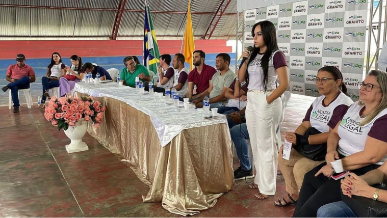 GRANITO REÚNE FAMÍLIAS PARA ENCAMINHAMENTOS DO MORADIA LEGAL!