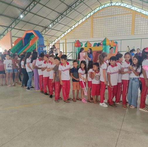 ALEGRIA E MUITA DIVERSÃO MARCAM O INÍCIO DESTE ANO LETIVO!