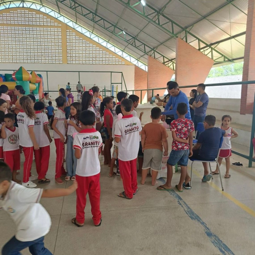 ALEGRIA E MUITA DIVERSÃO MARCAM O INÍCIO DESTE ANO LETIVO!
