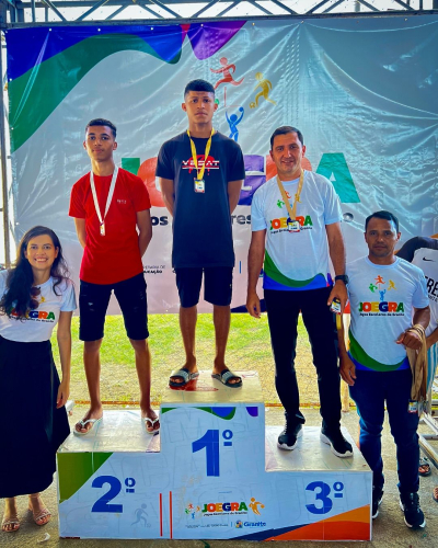 Orgulho que corre no peito! Entrega das medalhas do atletismo nos Jogos Escolares de Granito