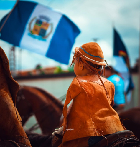 Cavalgada Rosalvo Xavier emociona público na programação do São João 2025 em Granito