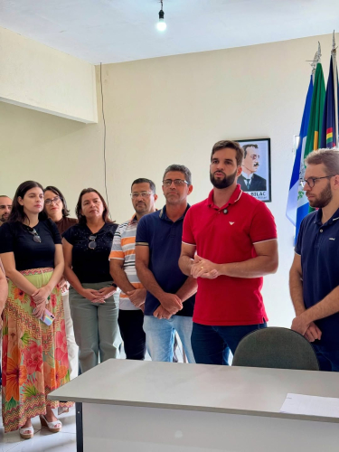 Governo Municipal de Granito assina ordem de serviço para cobertura da quadra da Escola Municipal Helena Lopes de Souza